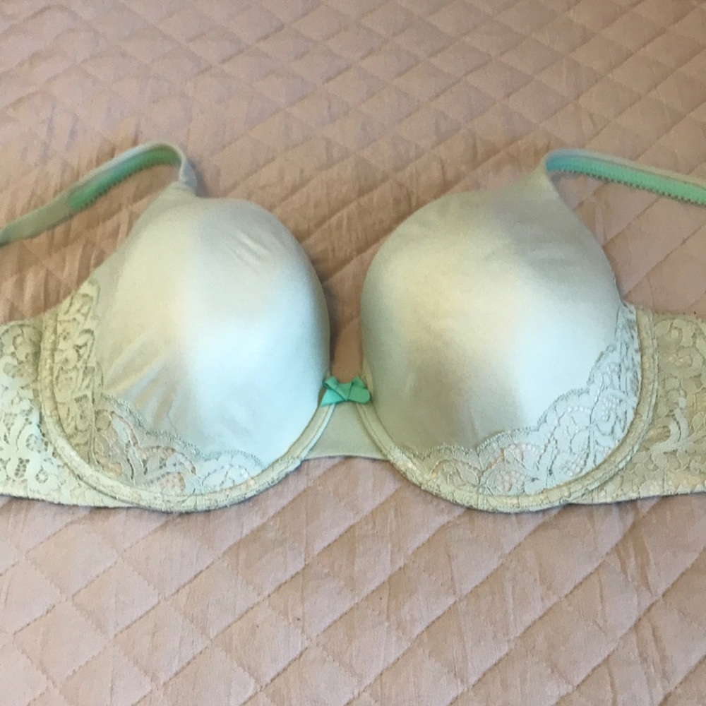 Victoria Secret bra